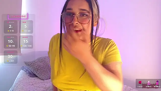 Snapshot of Megan_FE chatting on 02/24/25, 05:31 Megan FE online show from 02/24/25, 05:31