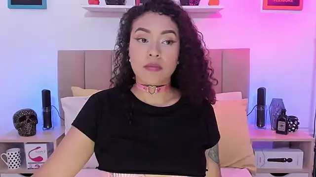 Zoe Gruber online show from 10/30/25, 07:58