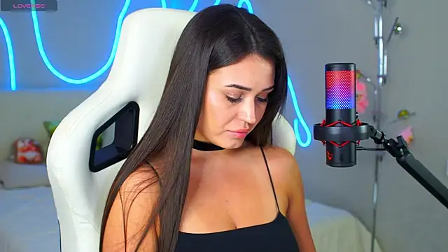 Snapshot of Adel_chocolate_ chatting on 09/16/25, 07:53 Adel chocolate online show from 09/16/25, 07:53