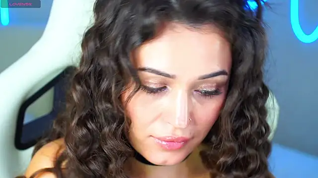 Snapshot of Adel_chocolate_ chatting on 09/17/25, 11:12 Adel chocolate online show from 09/17/25, 11:12