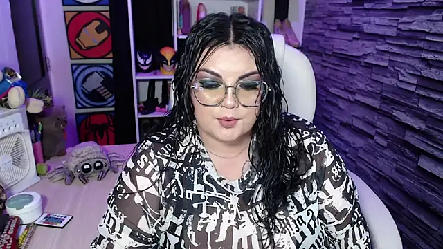 Snapshot of juliette_rd chatting on 06/16/26, 05:21 juliette rd online show from 06/16/26, 05:21