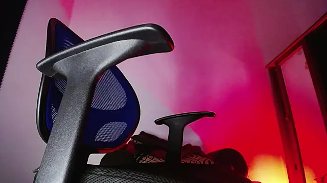 zacwatson  online show from 11/05/25, 02:55