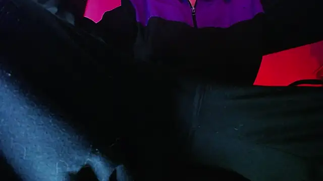 zacwatson  online show from 11/21/25, 02:54