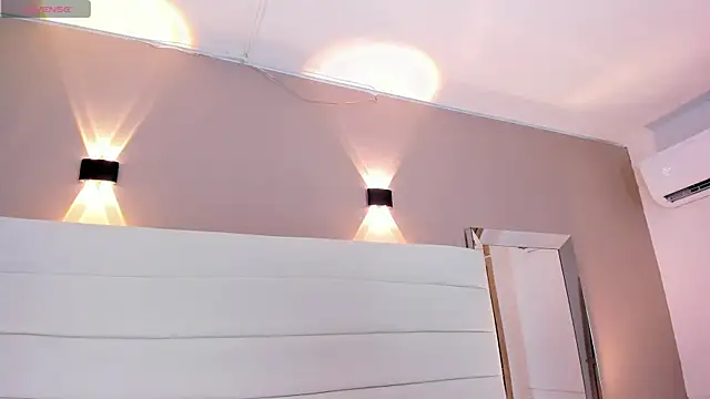 Snapshot of Lilly_2809_ chatting on 02/18/26, 04:19 Lilly 2809 online show from 02/18/26, 04:19