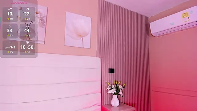 Lilly 2809  online show from 04/19/26, 03:50