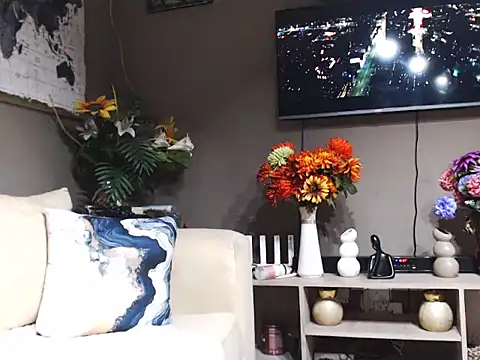 ThickyMinajxx online show from 01/17/25, 09:28