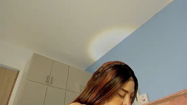 Snapshot of SAMY_NIX chatting on 10/23/25, 12:04 SAMY NIX online show from 10/23/25, 12:04