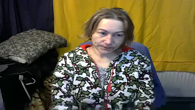 Snapshot of wLESLYMOSw chatting on 12/21/24, 10:28 wLESLYMOSw online show from 12/21/24, 10:28