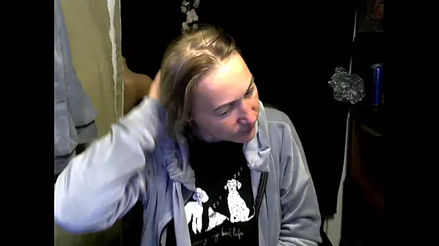 Snapshot of wLESLYMOSw chatting on 09/27/25, 05:29 wLESLYMOSw online show from 09/27/25, 05:29