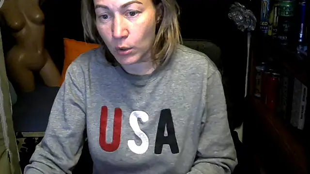 Snapshot of wLESLYMOSw chatting on 11/14/25, 08:24 wLESLYMOSw online show from 11/14/25, 08:24