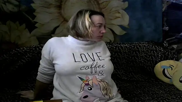 wLESLYMOSw online show from 03/13/26, 11:28