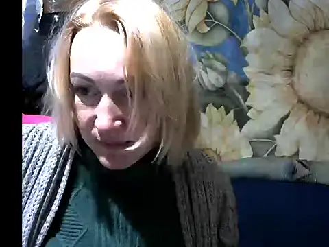 wLESLYMOSw online show from 03/19/26, 03:05