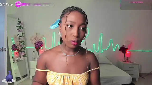 Snapshot of EmmaSanzz_ chatting on 09/09/25, 11:32 EmmaSanzz online show from 09/09/25, 11:32