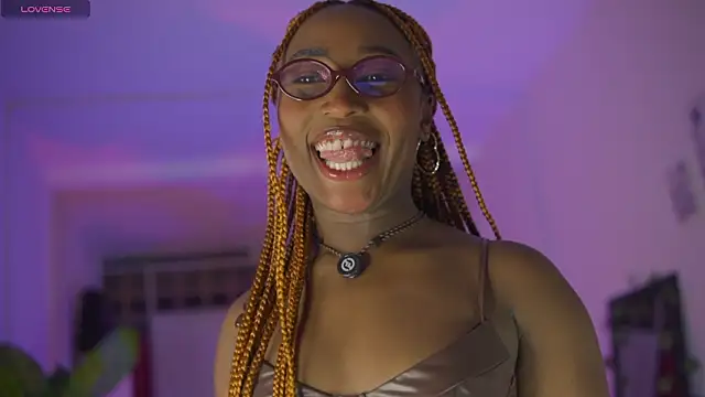 EmmaSanzz  online show from 03/01/26, 10:28