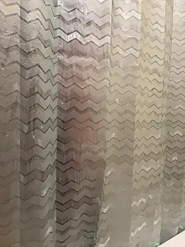 Snapshot of VFuck4U_xxx chatting on 02/13/25, 10:33 VFuck4U xxx online show from 02/13/25, 10:33