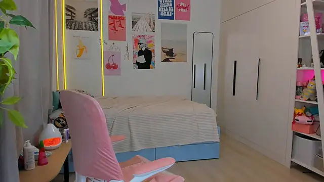 Lily Young online show from 03/26/26, 03:12