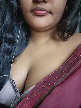 Snapshot of Kotha_-Moni chatting on 07/05/26, 04:19 Kotha -Moni online show from 07/05/26, 04:19