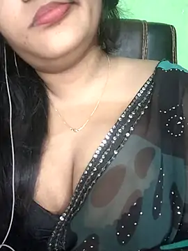 Snapshot of Kotha_-Moni chatting on 07/05/26, 04:25 Kotha -Moni online show from 07/05/26, 04:25