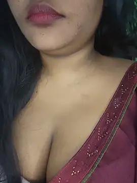 Snapshot of Kotha_-Moni chatting on 07/26/26, 02:13 Kotha -Moni online show from 07/26/26, 02:13