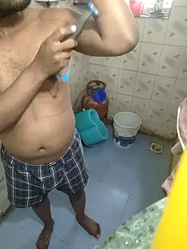 Snapshot of Desi69emd chatting on 11/23/25, 10:26 Desi69emd online show from 11/23/25, 10:26