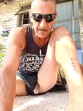 Snapshot of Bbboy42 chatting on 01/17/25, 06:36 Bbboy42 online show from 01/17/25, 06:36