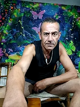 Snapshot of Bbboy42 chatting on 03/11/25, 01:48 Bbboy42 online show from 03/11/25, 01:48