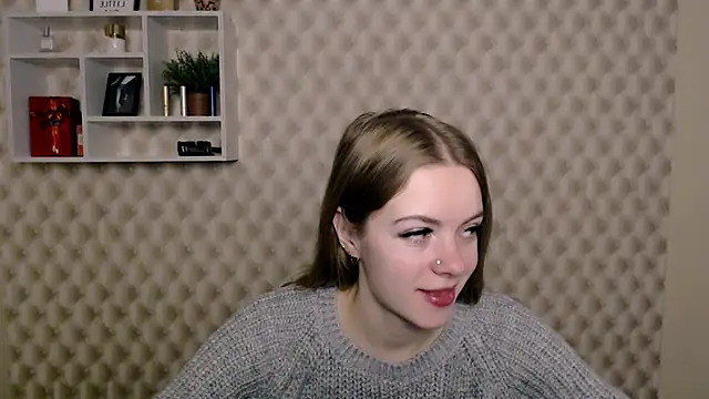 Snapshot of AliceFlirtt_ chatting on 12/31/24, 07:20 AliceFlirtt online show from 12/31/24, 07:20