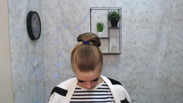 Snapshot of AliceFlirtt_ chatting on 01/04/25, 12:16 AliceFlirtt online show from 01/04/25, 12:16