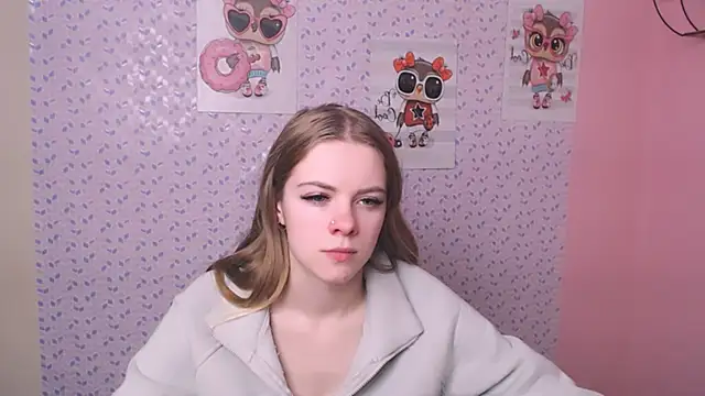 Snapshot of AliceFlirtt_ chatting on 01/13/25, 01:49 AliceFlirtt online show from 01/13/25, 01:49