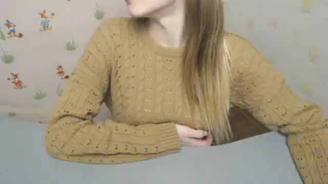 Snapshot of AliceFlirtt_ chatting on 01/27/25, 11:22 AliceFlirtt online show from 01/27/25, 11:22