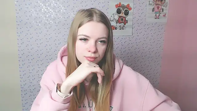 Snapshot of AliceFlirtt_ chatting on 02/07/25, 08:55 AliceFlirtt online show from 02/07/25, 08:55