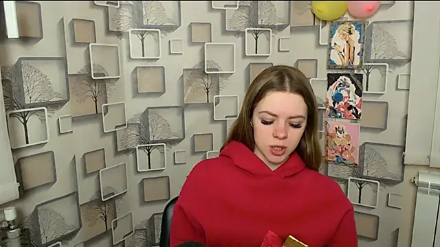 Snapshot of AliceFlirtt_ chatting on 03/01/25, 11:28 AliceFlirtt online show from 03/01/25, 11:28