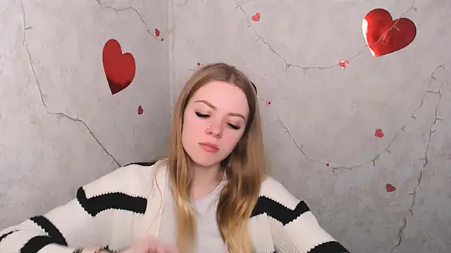 Snapshot of AliceFlirtt_ chatting on 03/07/25, 02:34 AliceFlirtt online show from 03/07/25, 02:34