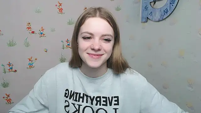 Snapshot of AliceFlirtt_ chatting on 03/15/25, 12:56 AliceFlirtt online show from 03/15/25, 12:56