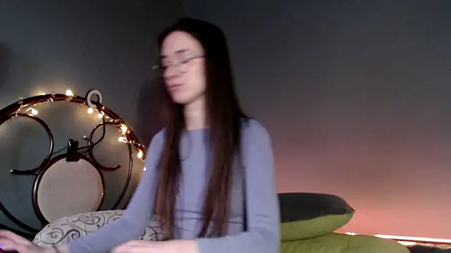 wow  kelly online show from 02/10/25, 02:16