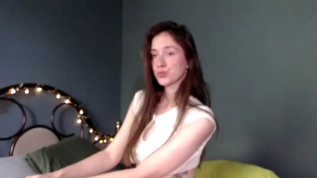 Snapshot of wow__kelly chatting on 07/03/26, 01:28 wow kelly online show from 07/03/26, 01:28