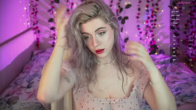 your favoritegirls online show from 06/07/26, 07:34