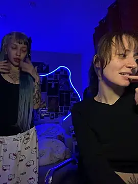 Snapshot of Dooubletroublee chatting on 11/08/25, 10:30 Dooubletroublee online show from 11/08/25, 10:30