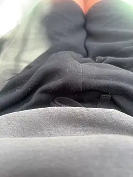 Snapshot of cussy007 chatting on 03/21/26, 01:05 cussy007 online show from 03/21/26, 01:05