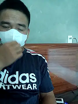 Snapshot of Vvvvvieett chatting on 10/10/25, 05:28 Vvvvvieett online show from 10/10/25, 05:28