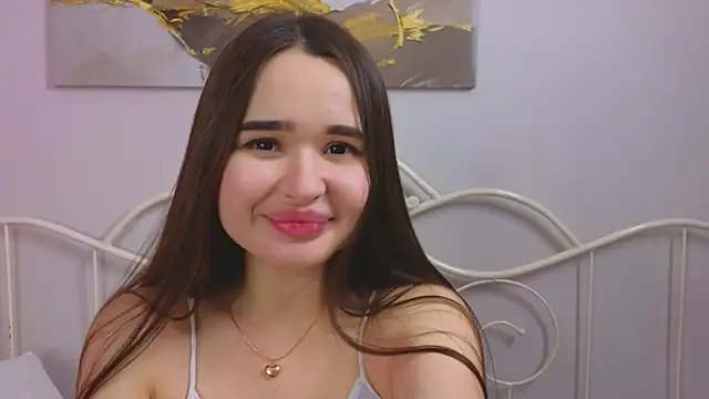 Snapshot of KateBleare chatting on 02/18/25, 05:53 KateBleare online show from 02/18/25, 05:53
