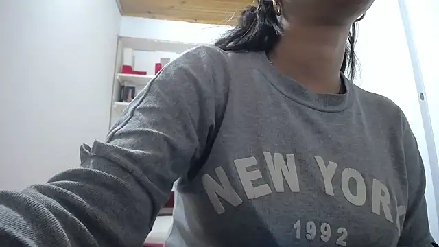 Luna girlhot  online show from 01/09/26, 07:26