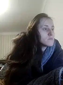 Snapshot of emeli_moon chatting on 02/02/25, 07:14 emeli moon online show from 02/02/25, 07:14