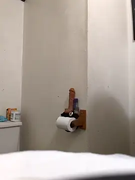 Snapshot of KinkyDesires chatting on 12/24/24, 06:00 KinkyDesires online show from 12/24/24, 06:00