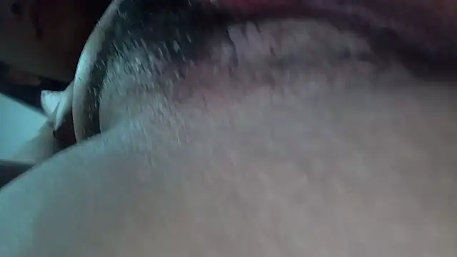 Snapshot of white_sexy_ chatting on 11/28/25, 03:31 white sexy online show from 11/28/25, 03:31