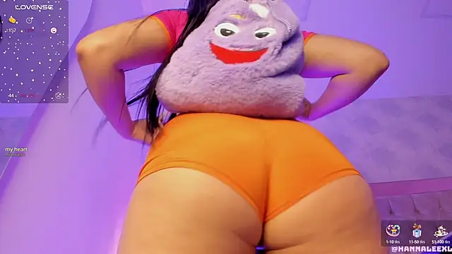 Snapshot of hanna_lee02 chatting on 01/24/25, 01:47 hanna lee02 online show from 01/24/25, 01:47