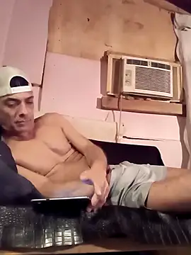 Snapshot of Dickinyou1980 chatting on 03/16/25, 03:47 Dickinyou1980 online show from 03/16/25, 03:47