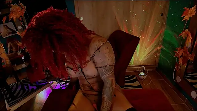 HeidiCox online show from 02/09/25, 08:13