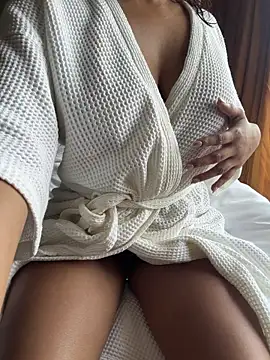 YourThirstySlut online show from 04/10/26, 07:02