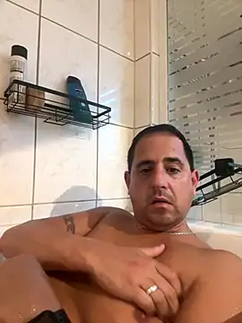 Snapshot of Wessi2005 chatting on 09/22/25, 07:10 Wessi2005 online show from 09/22/25, 07:10